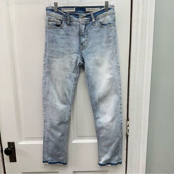 Pilcro Denim - Pilcro Anthropologie slim straight high rise light wash denim jeans women's 26.‎